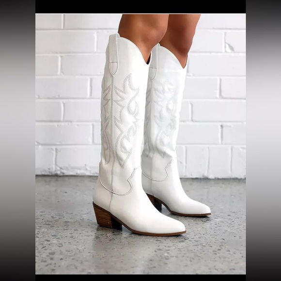 Foklysp Women's Cowboy Boots Classic Embroidered Almond Shaped Size 9.5 White - Picture 2 of 4